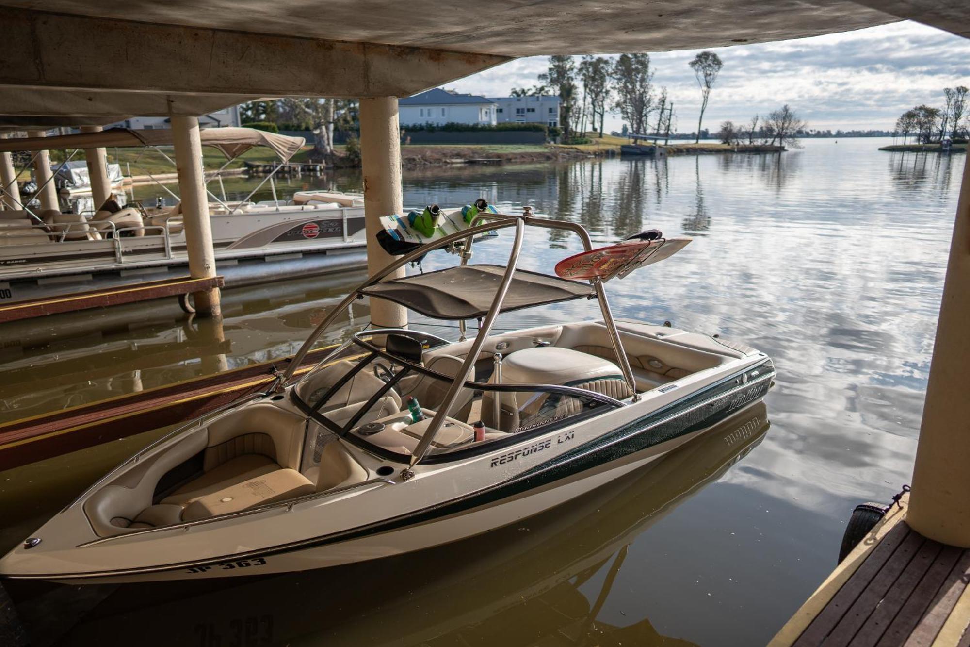 Resort Boatel 3*